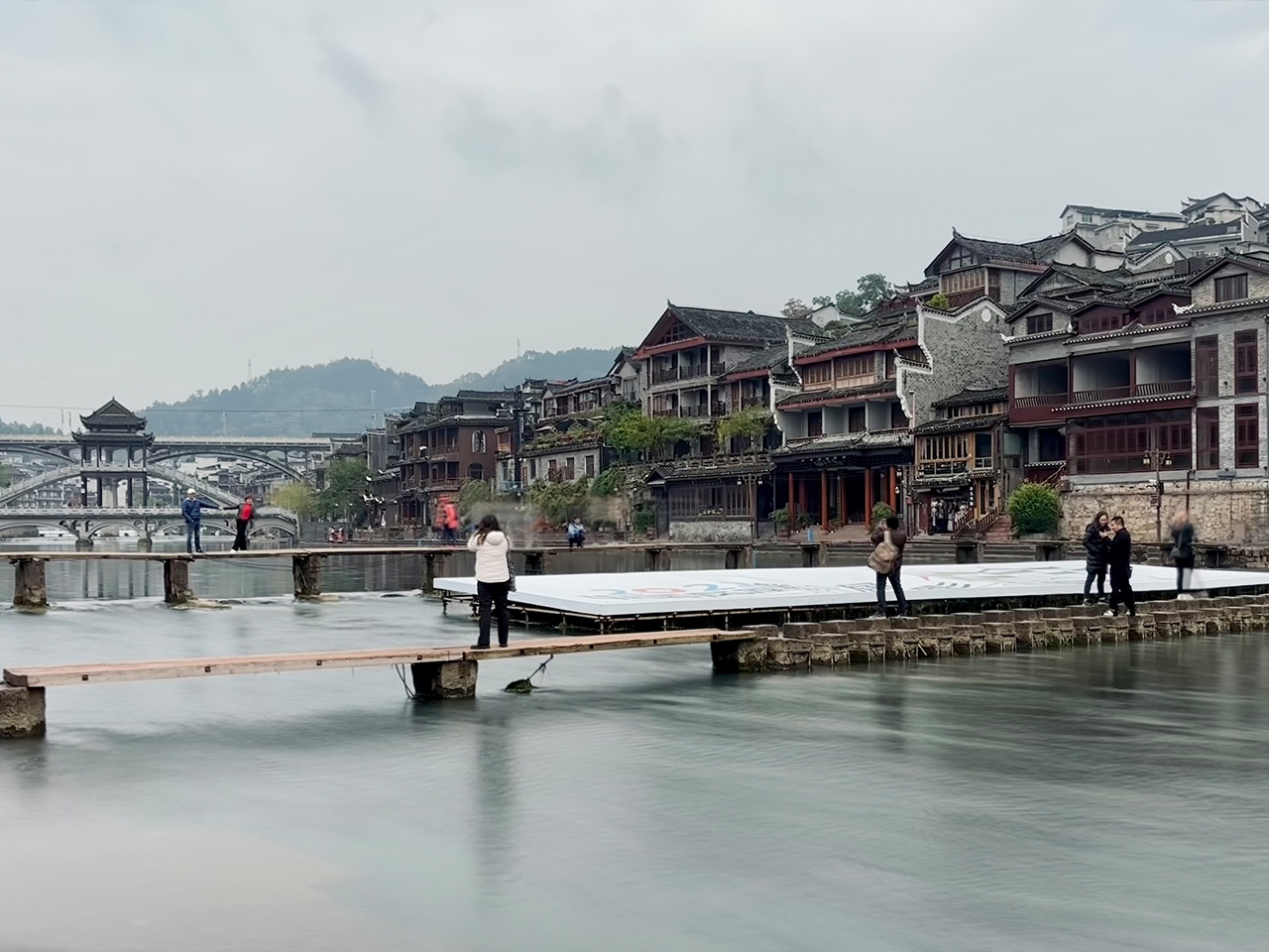 เฟิ่งหวง ฟีนิกซ์แลนด์ 1